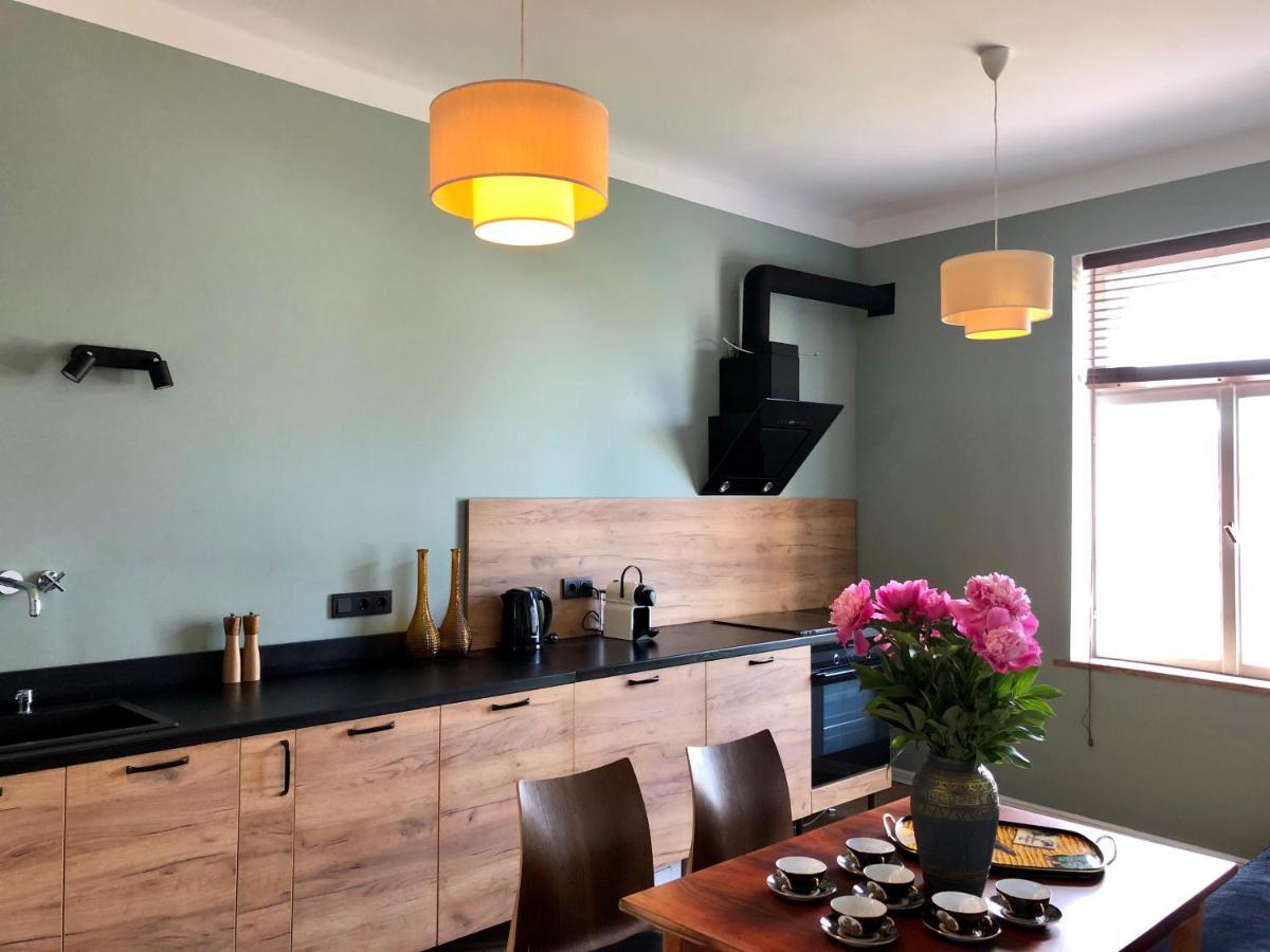 Bohemian Apartment In The Heart Of Old Ventspils City Exterior foto
